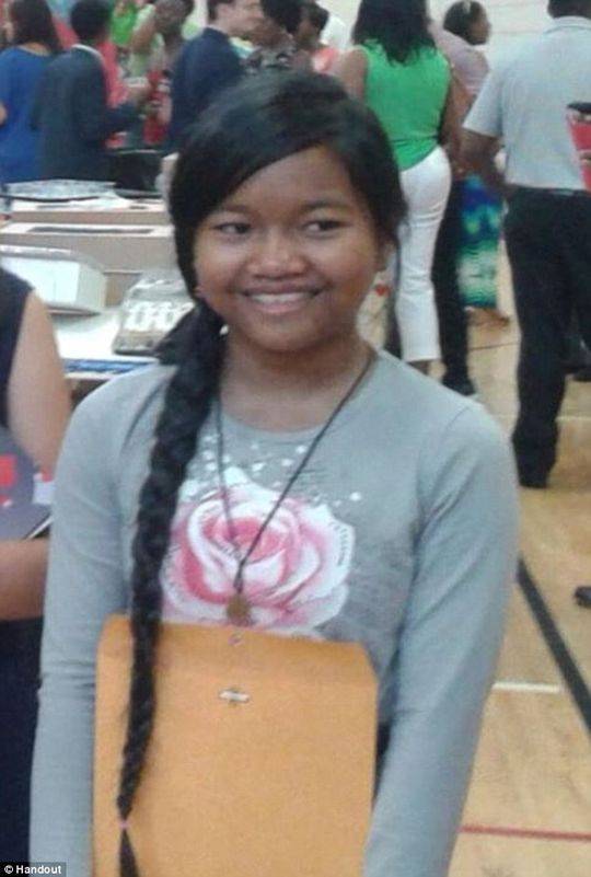 A university opened a new dormitory that can house 400 students