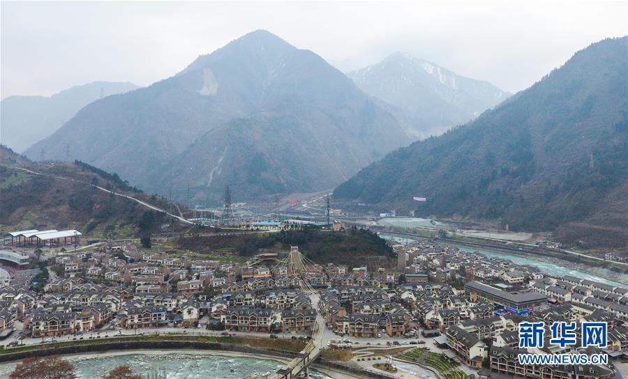 A heatwave in the southwest pushed temperatures to over 100 degrees for five consecutive days