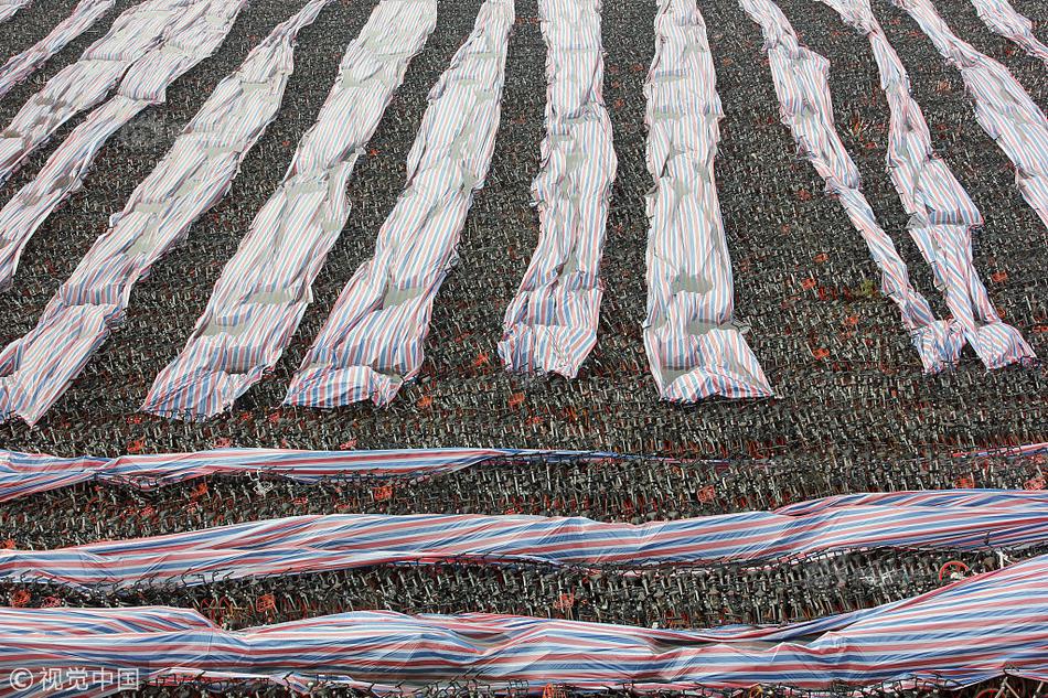 Fitness center offers group classes like Zumba and spin