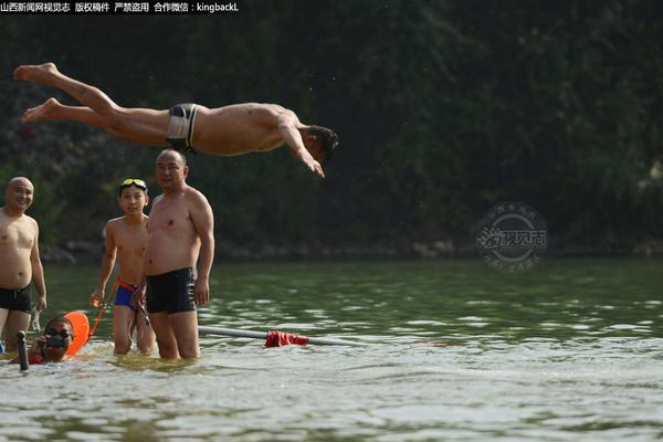 A high school football team won the state championship for the first time in 20 years with a 21-14 victory