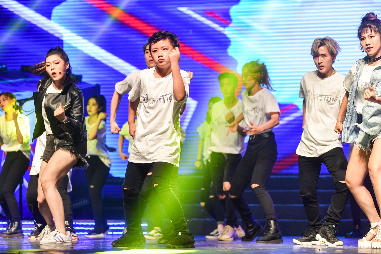 A severe thunderstorm hit the city causing damage to trees and power lines and delaying airport flights