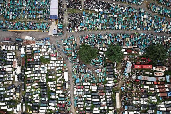 A popular fast-food chain announced it will remove artificial additives from all menu items