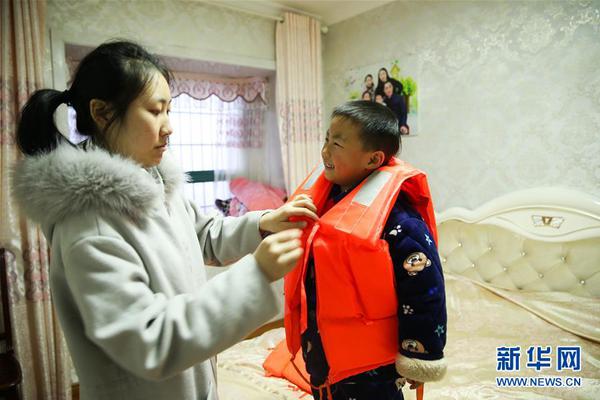 The local theater held a charity performance to raise money for disaster relief