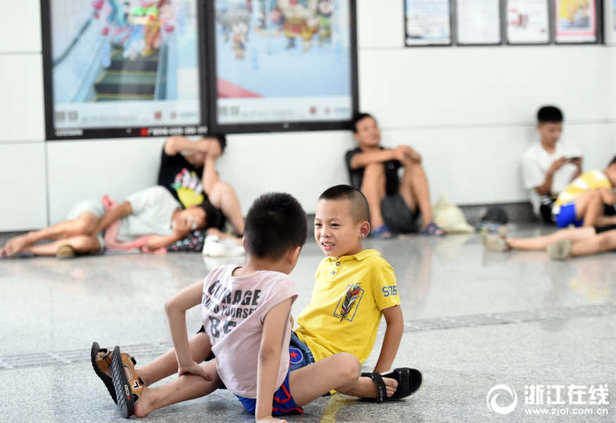 A major airline announced more summer flights to popular vacation destinations