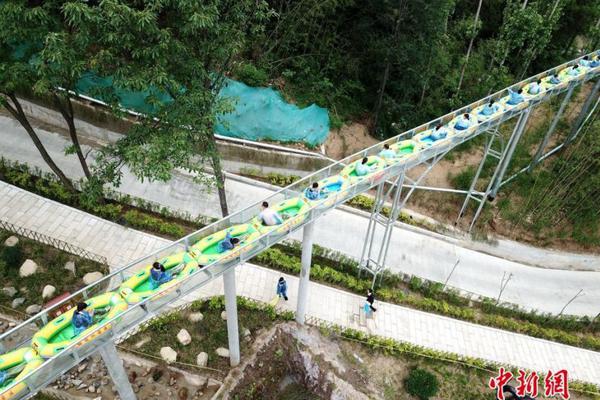 A tech company donated computers to a community center for public use