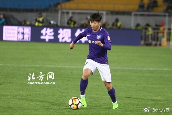 A popular fast-food chain announced it will remove artificial additives from all menu items