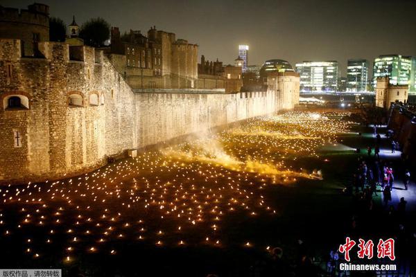 Local businesses organized a market to sell handmade products