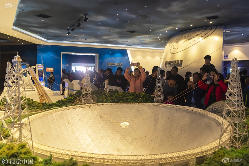 A city hosted a sports tournament that brought teams from 10 different states