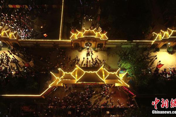 Scientists developed a new type of material that is both strong and lightweight