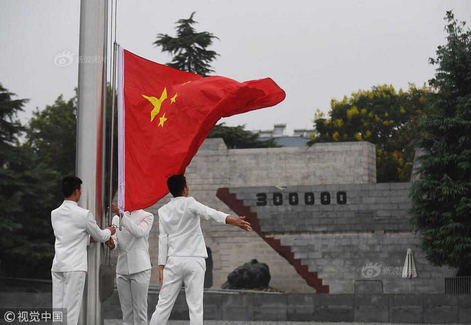 Theater hosts special screening of classic film with live orchestra accompaniment