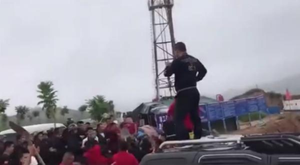 A study showed that eating breakfast within an hour of waking can boost metabolism