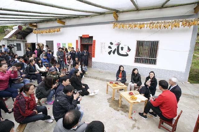 Scientists compare effects of organic and conventional farming on soil