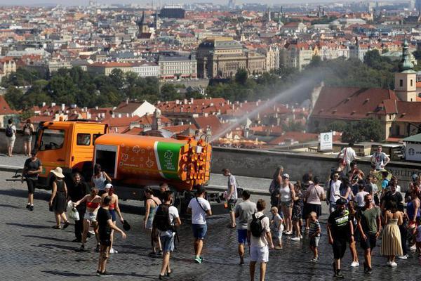 Weather forecasters predicted above-average temperatures for the upcoming summer raising concerns about heatwaves