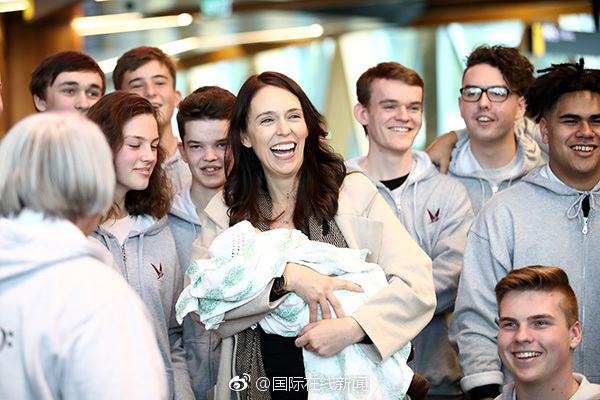 College students invented a device that turns kitchen waste into biogas for cooking