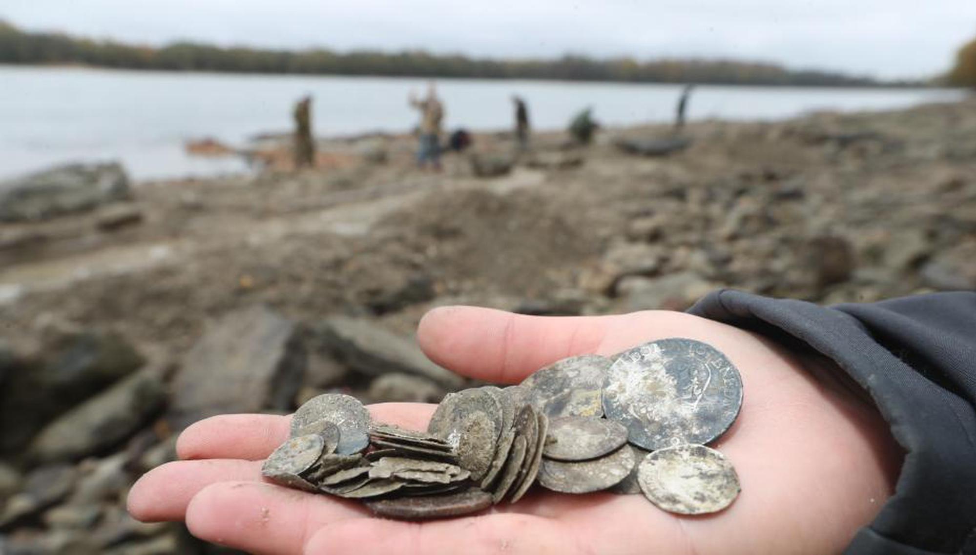 A major airline improved its in - flight services to attract more passengers