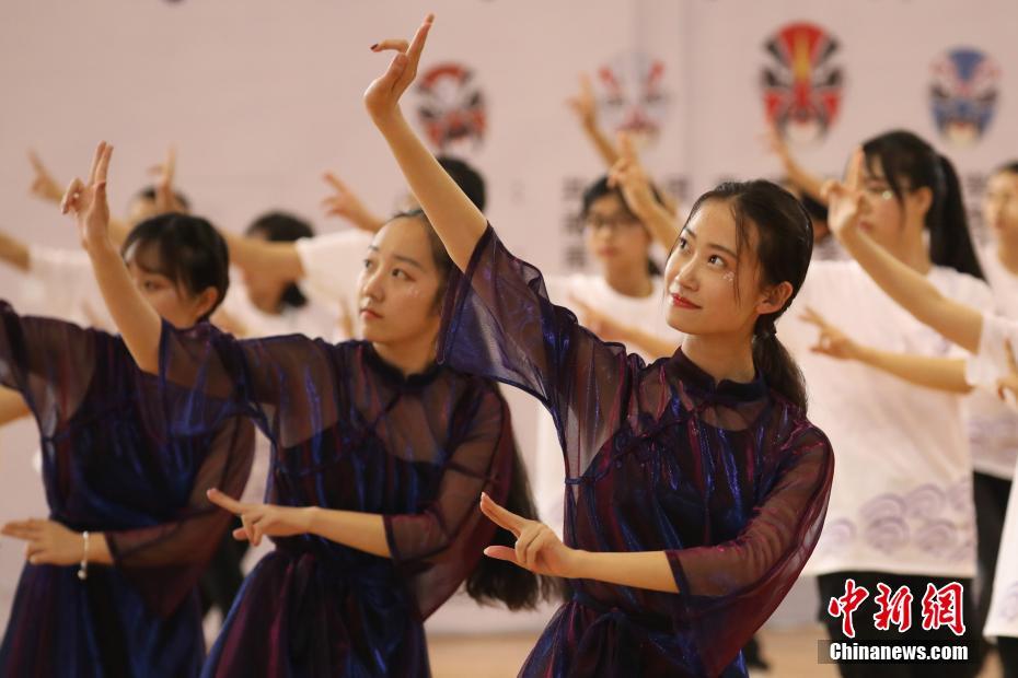 The city started a program to reduce littering in public places