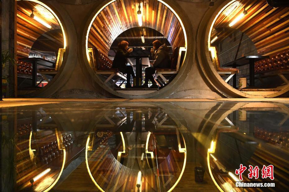 A fire department taught residents how to use fire extinguishers during a hands-on training session