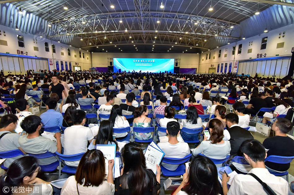 A famous chef partnered with local farms to create a farm-to-table dining experience