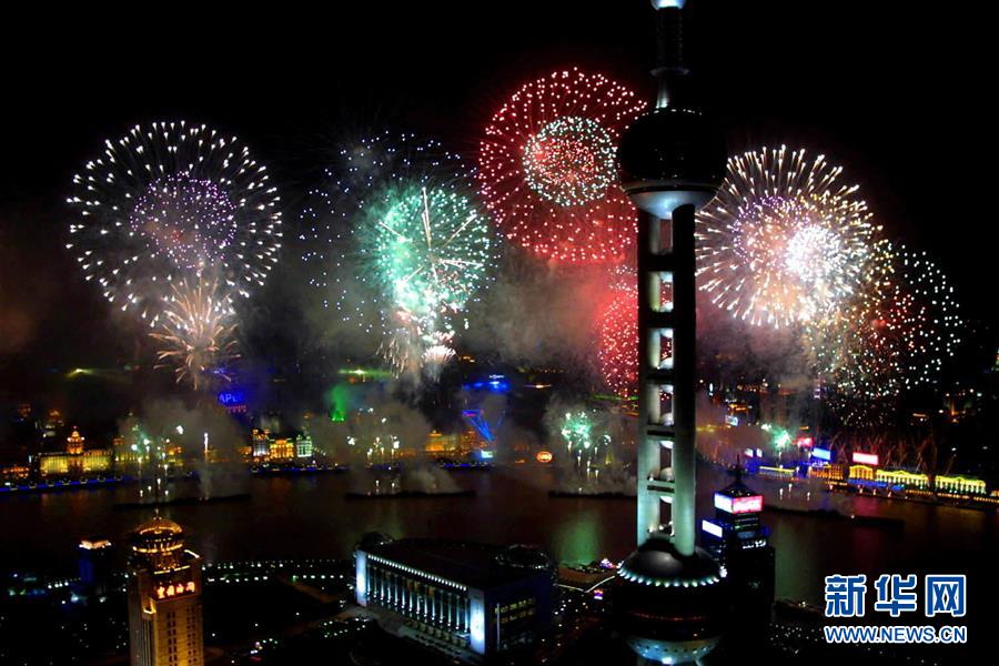 A local farmers’ market started selling homemade bread and pastries from local bakers