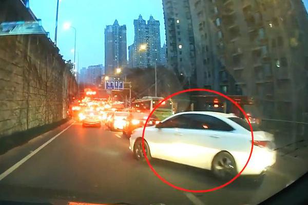 Video game studio announces collaboration with famous comic book artist for new game