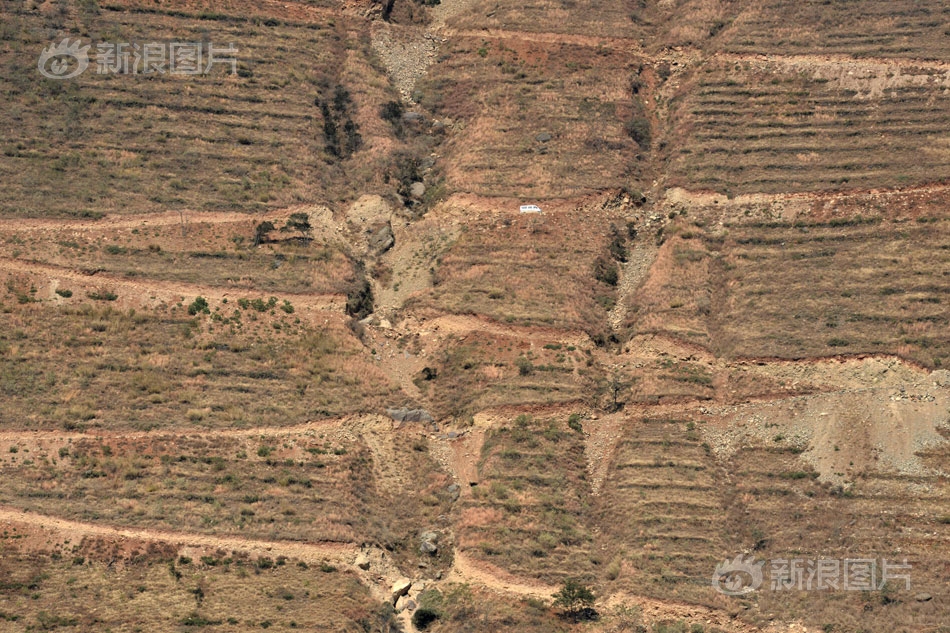 A flood in the eastern region damaged 500 homes and disrupted transportation networks for a week