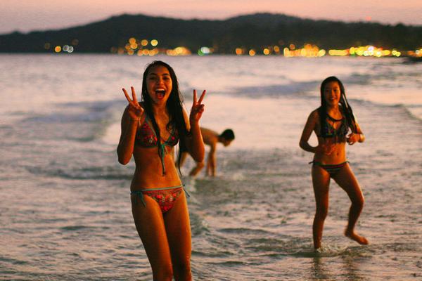 A gym added new fitness classes including yoga and kickboxing to attract more members