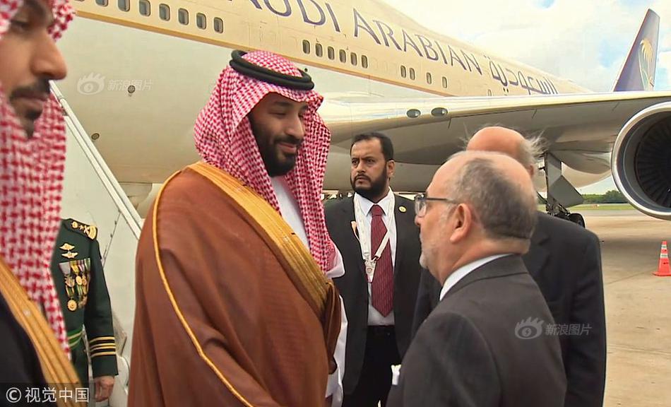 A popular coffee chain announced it will open 10 new locations in small towns this year