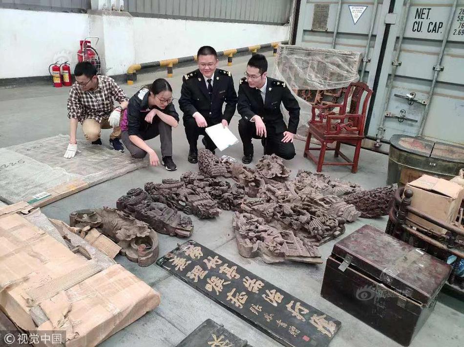 A bakery won first place at a national food expo for its innovative vegan chocolate cake