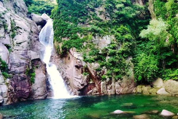 Soccer team wins state championship and advances to national tournament