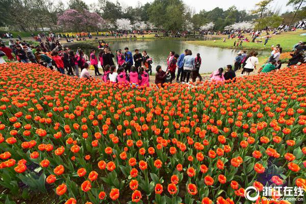 The space agency announced plans to send a crew to the moon by 2028