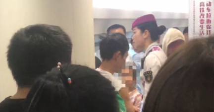 A bakery started creating custom cakes for weddings, birthdays, and corporate events