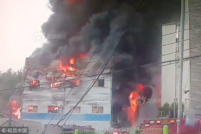 Physicists conduct experiments to test theories about black holes