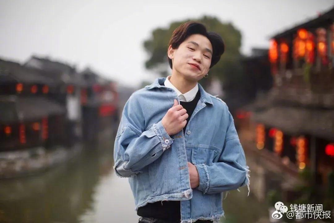 A popular coffee chain introduced a new vegan latte made with oat milk