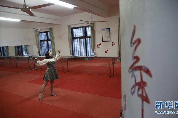 A gym offered online fitness classes