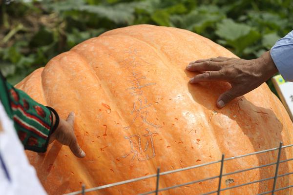 A research study found that eating a diet rich in fruits and vegetables can lower the risk of certain types of cancer.