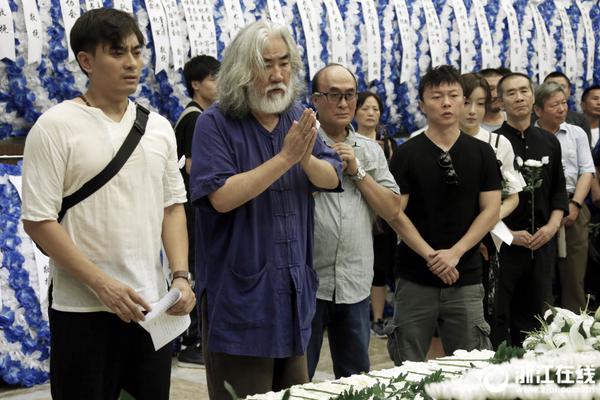 Scientists collaborate with global teams to study climate change patterns