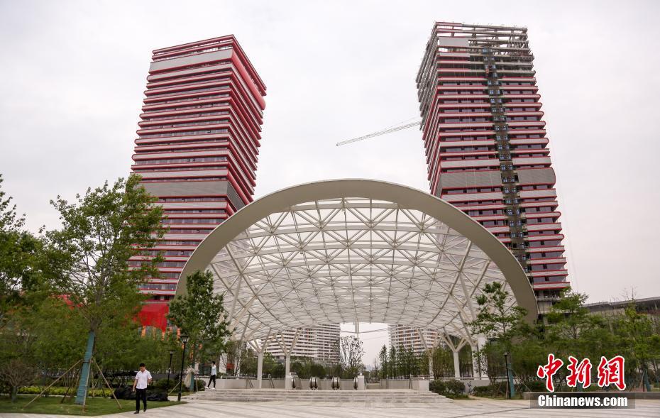 A new light rail system opened connecting the suburbs to downtown in 25 minutes