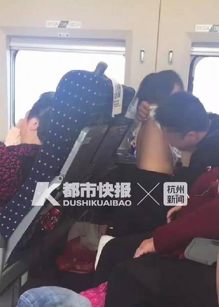 A tech company donated 100 laptops to a local school district to support remote learning