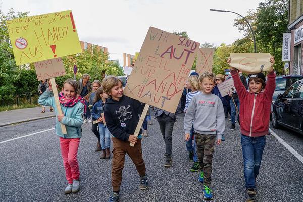 The school district announced that classes will start later to improve student attendance