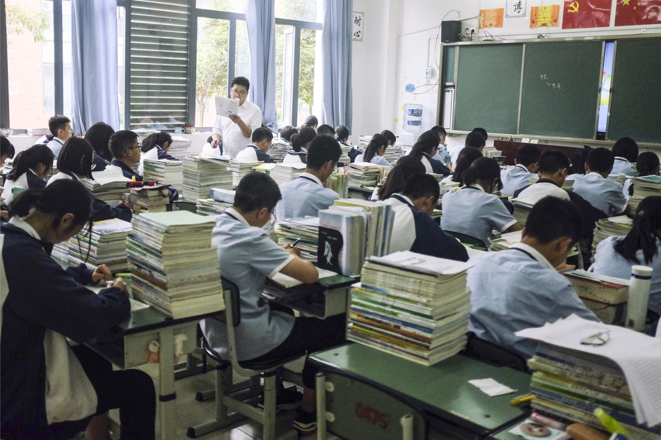 Golf tournament raises money for local youth mentorship program