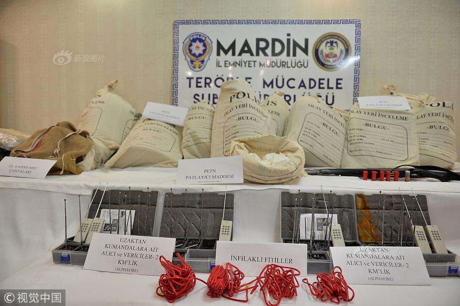 Fire department gives away free fire safety kits to families