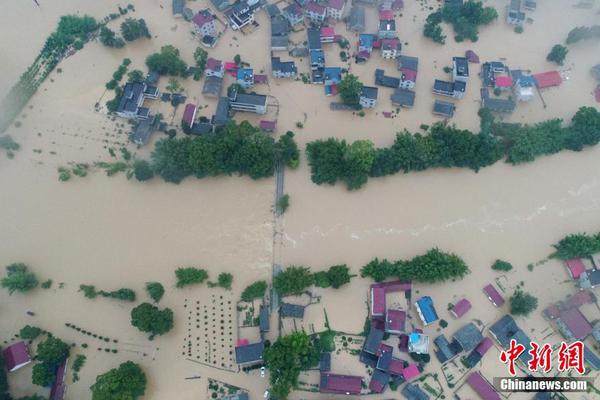 A new study indicated that reading aloud to young children helps develop their listening skills