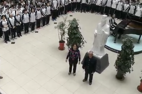 Firefighters contained a large-scale wildfire in the western region after five days of intensive efforts