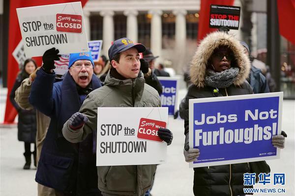 A grocery store started selling pre-made meal kits with easy-to-follow recipes