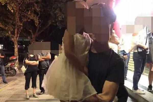 A major airline announced plans to replace older planes with more fuel-efficient models