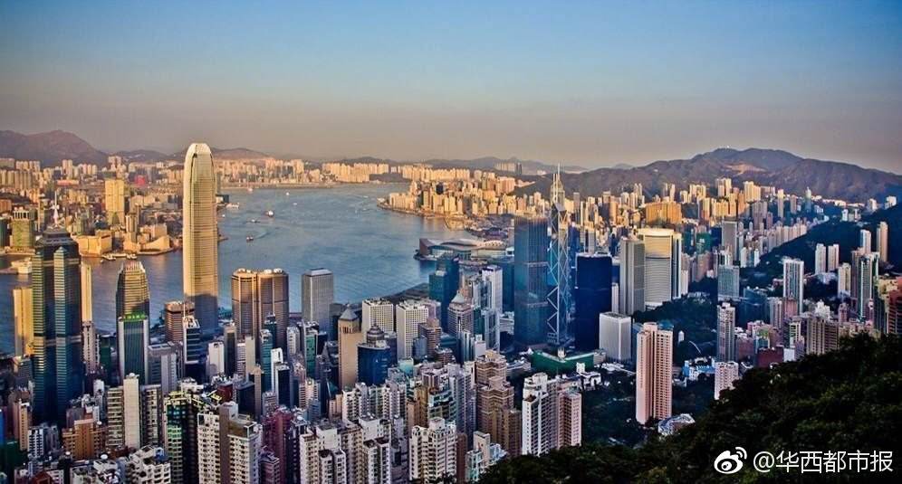 Bookstore hosts book reading event with best selling children’s author