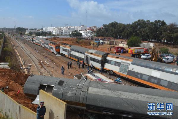 A clothing brand started using natural dyes to color its products