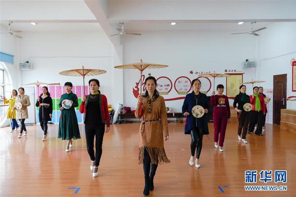 Dance company performs original show about cultural heritage at national theater