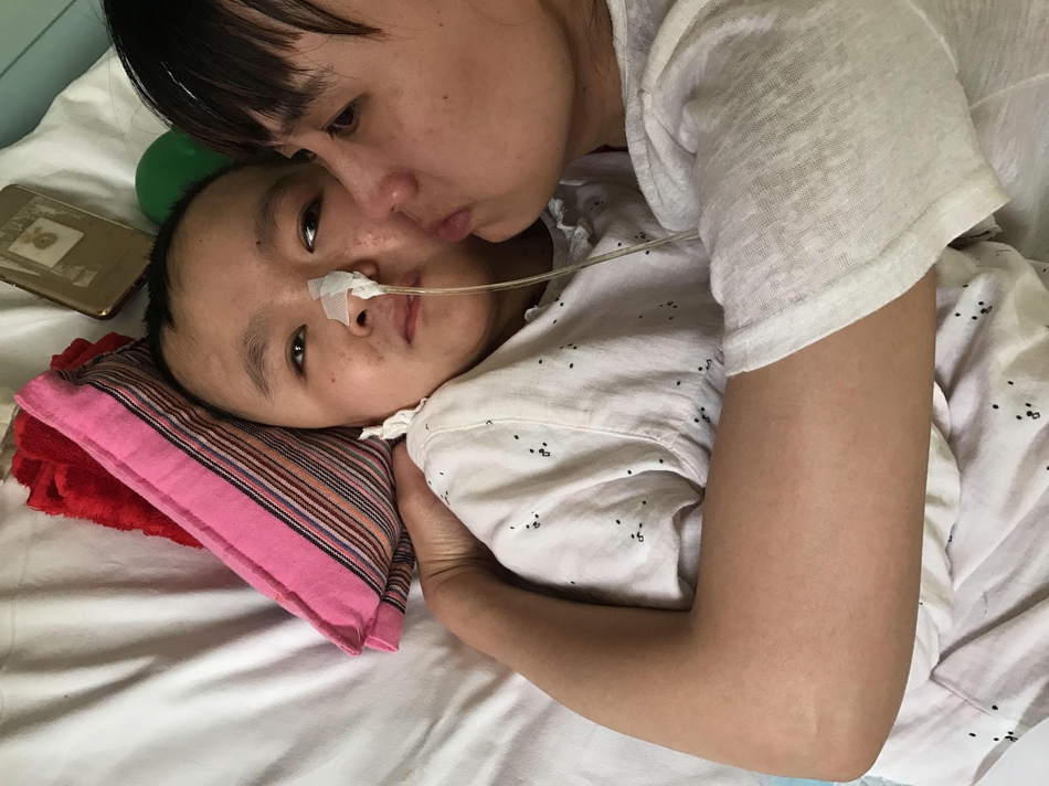 Retailers launched a new loyalty program offering exclusive discounts to customers