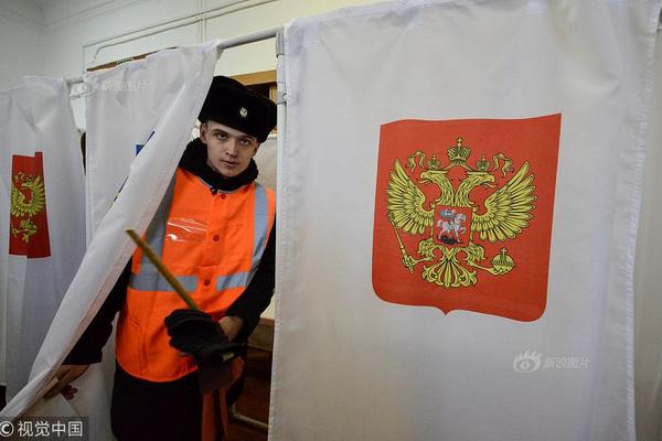 A famous actor announced they will star in a new film based on a best-selling novel scheduled to start filming next month